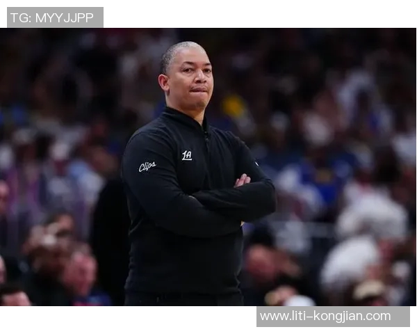 苏群:泰伦-卢有下课危机 若鲍尔默顶不住球迷压力可能让他当牺牲品 苏群:泰伦-卢有下课危机 若鲍尔默顶不住球迷压力可能让他当牺牲品