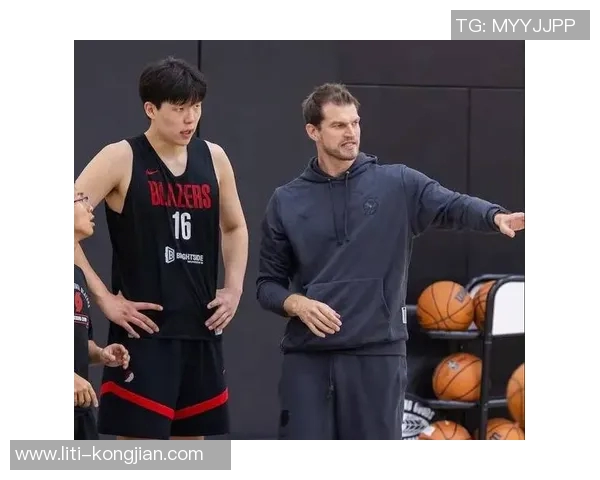 马健:开拓者的目标看来是季后赛 希望杨瀚森逐渐适应NBA的节奏 马健:开拓者的目标看来是季后赛 希望杨瀚森逐渐适应NBA的节奏